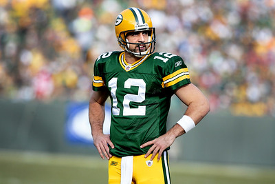 How tall is Aaron Rodgers